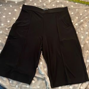 Dress shorts by Sympkli